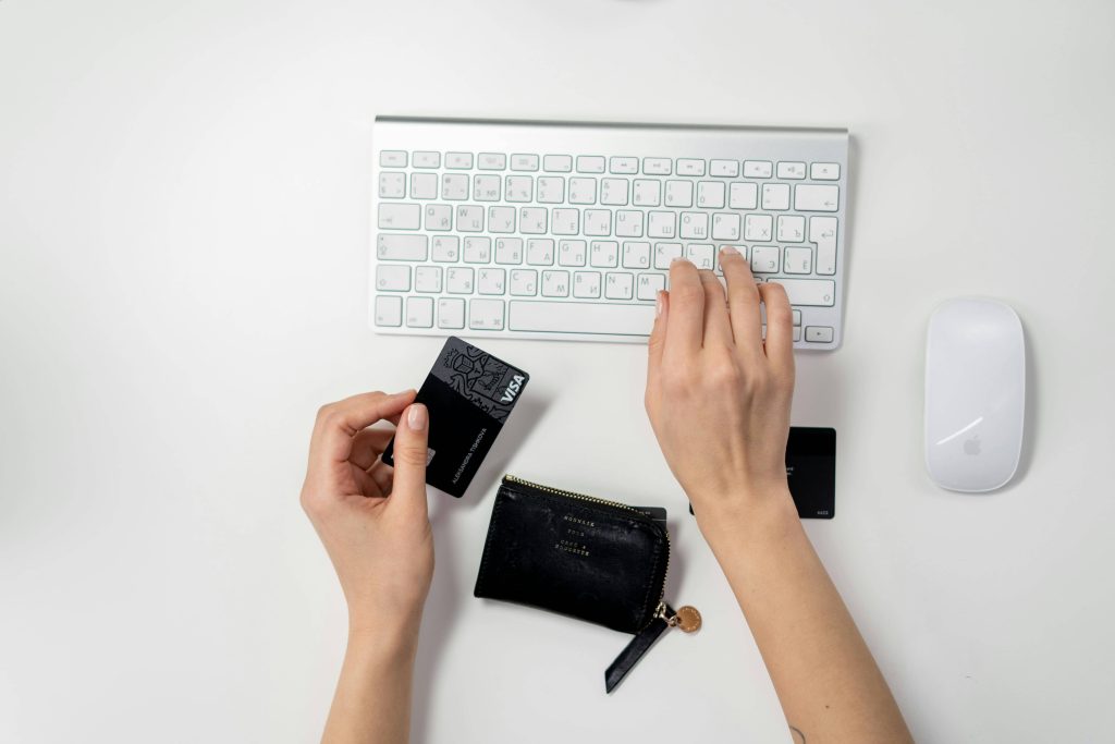 Building High-Performance E-commerce Websites that Convert Visitors to Customers