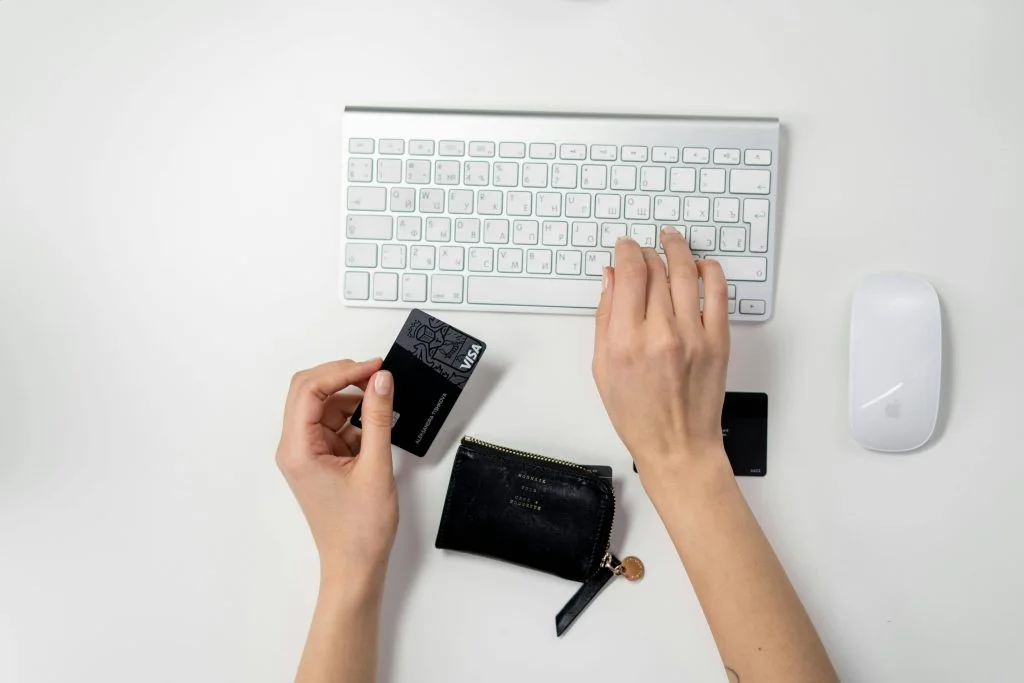 Building High-Performance E-commerce Websites that Convert Visitors to Customers
